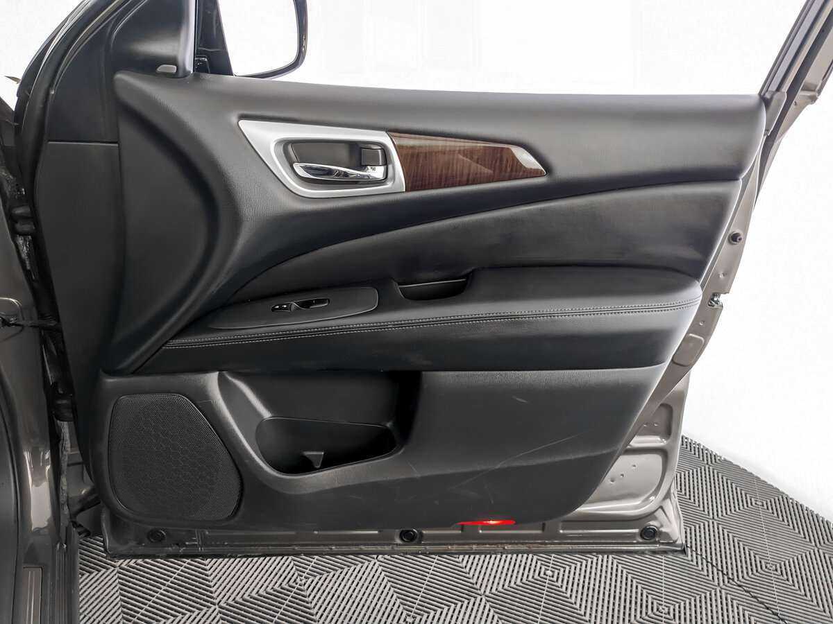 Nissan Pathfinder, 2016 Фото №21