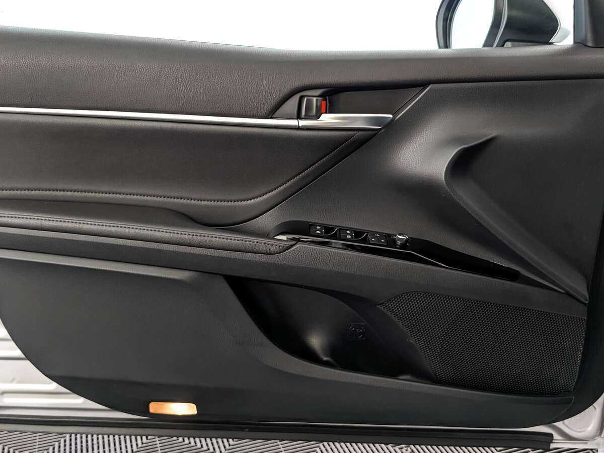 Toyota Camry, 2020 Фото №19