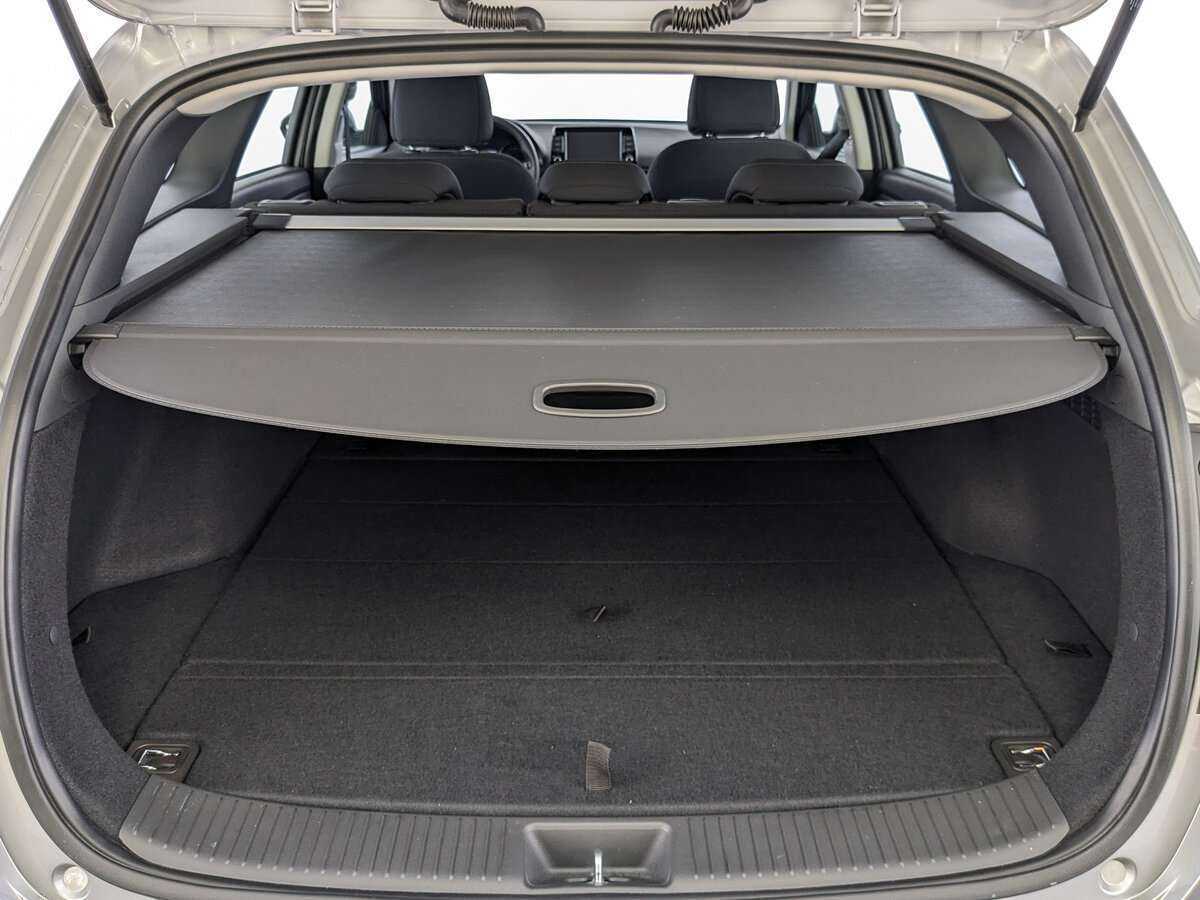 Hyundai i30, 2023 Фото №10