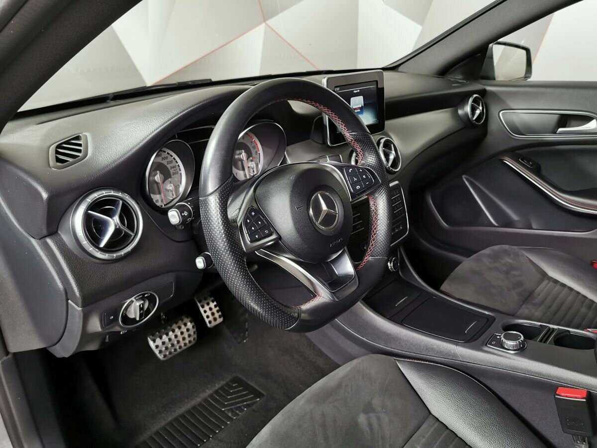 Mercedes-Benz CLA 200, 2015 Фото №16