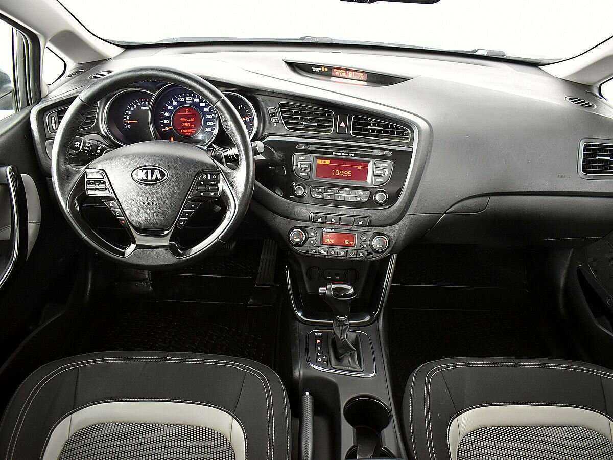 Kia Ceed, 2015 Фото №10