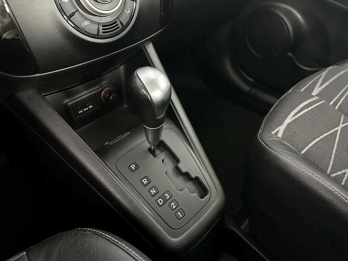 Kia Venga, 2013 Фото №13