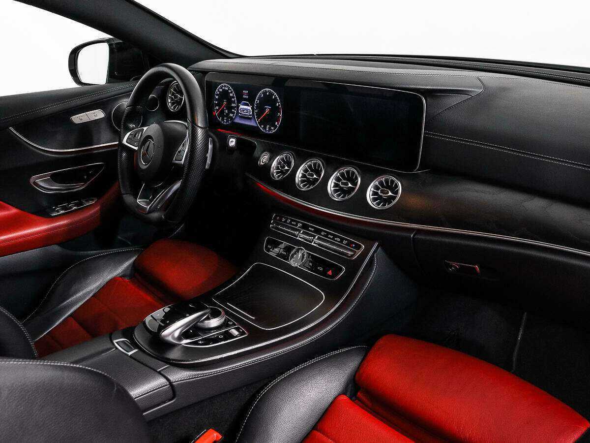 Mercedes-Benz E-Класс 200, 2017 Фото №11