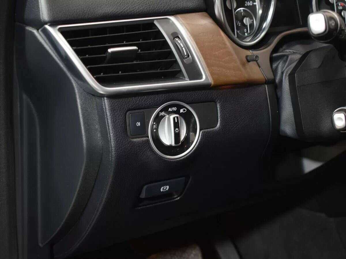 Mercedes-Benz M-Класс 350 CDI, 2014 Фото №17