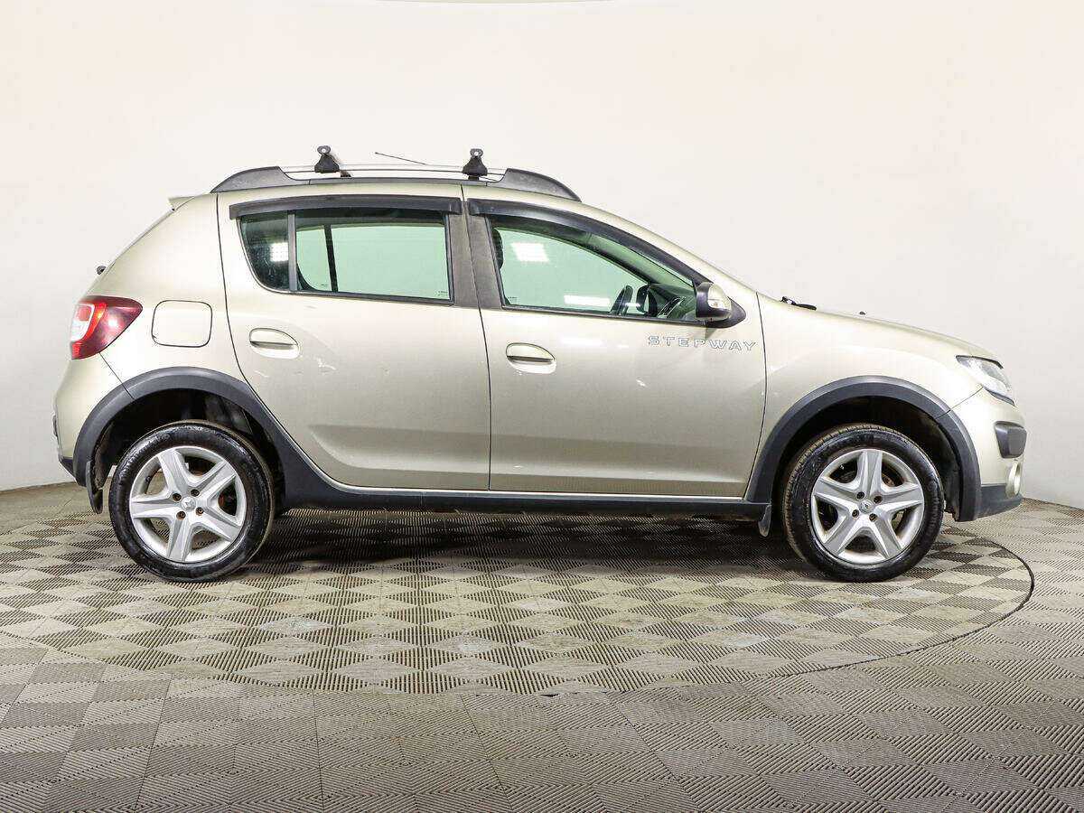 Renault Sandero Stepway, 2018 - 64 143 км. | Фото №4