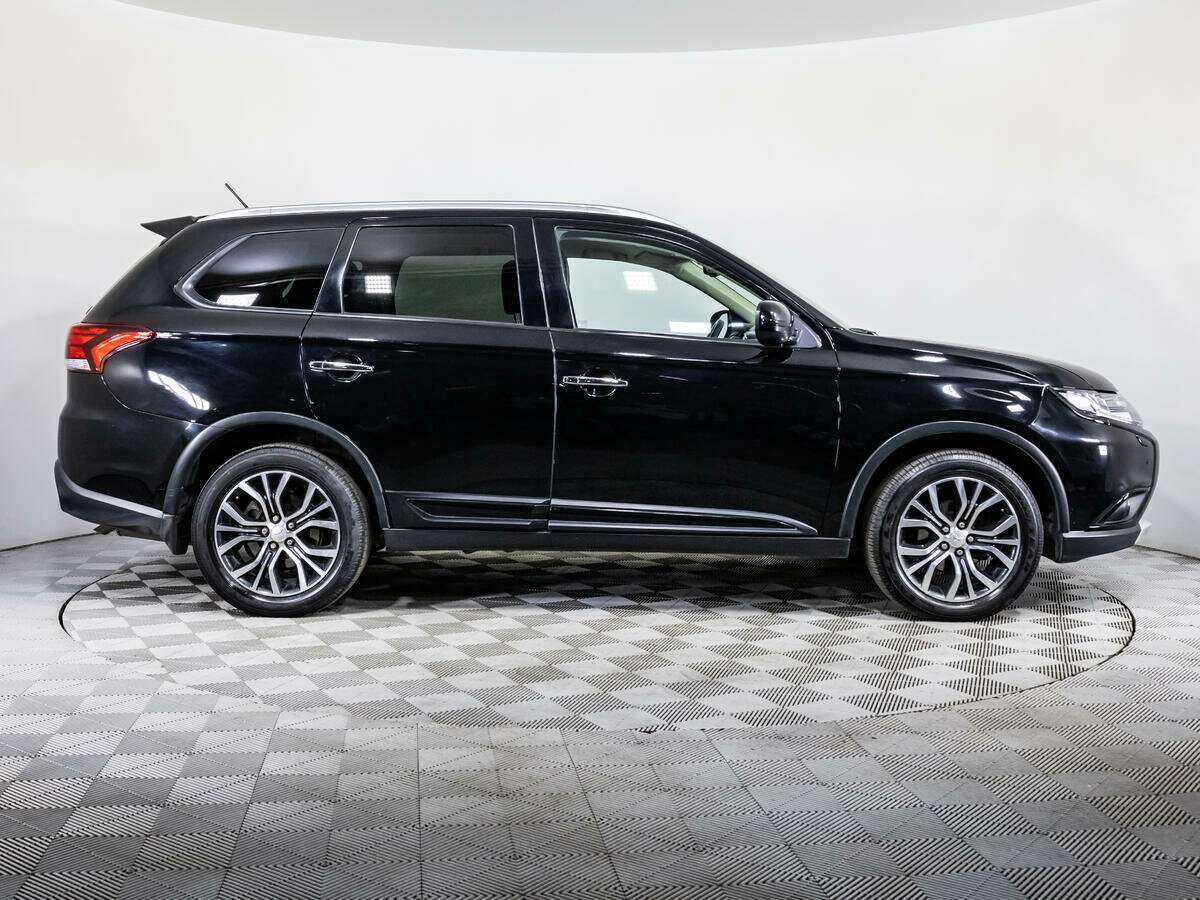 Mitsubishi Outlander, 2016 - 141 780 км. | Фото №4