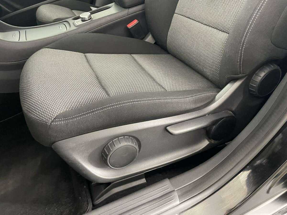 Mercedes-Benz A-Класс 180, 2014 Фото №10