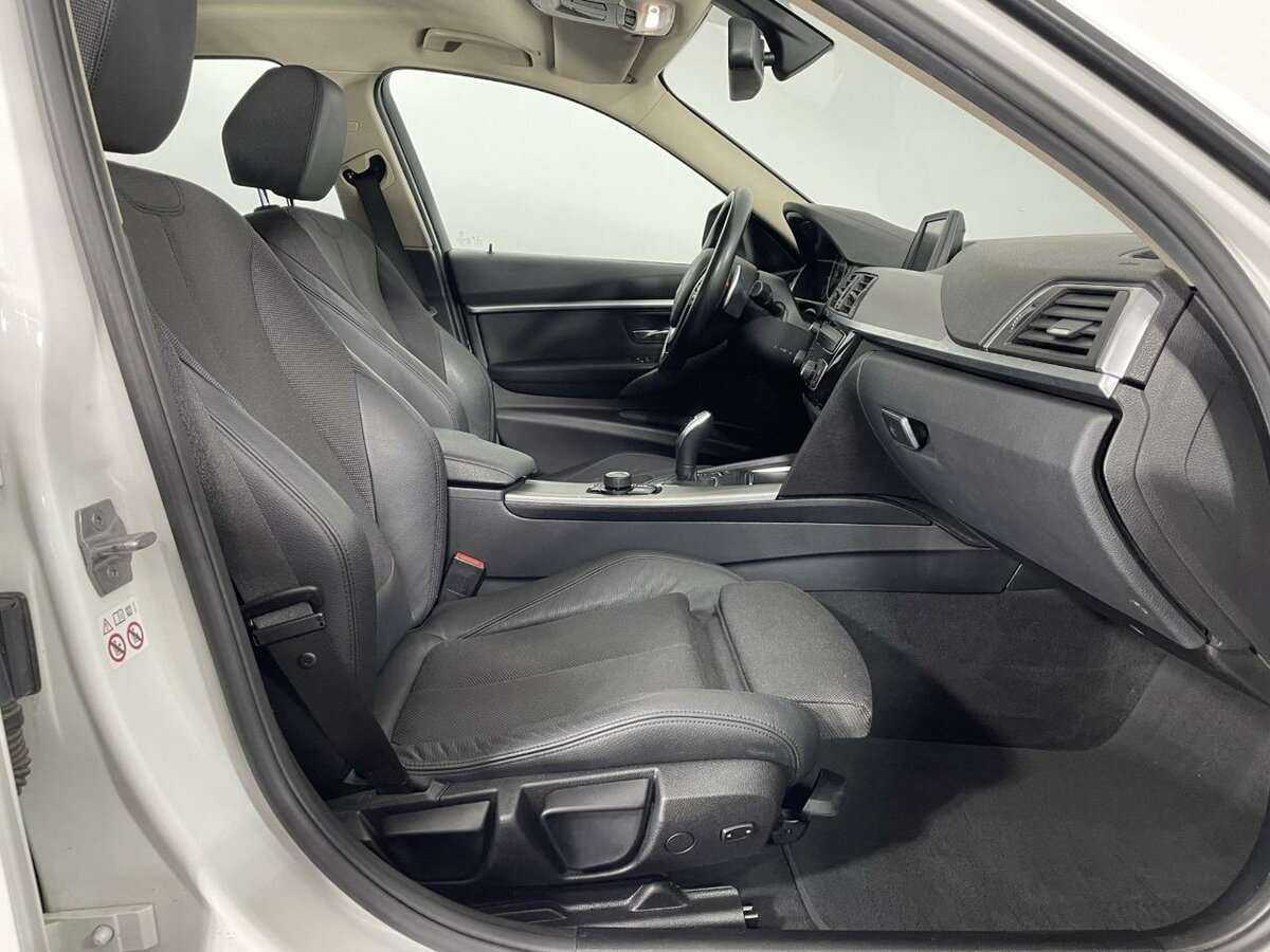 BMW 3 серии 320d xDrive, 2018 Фото №14