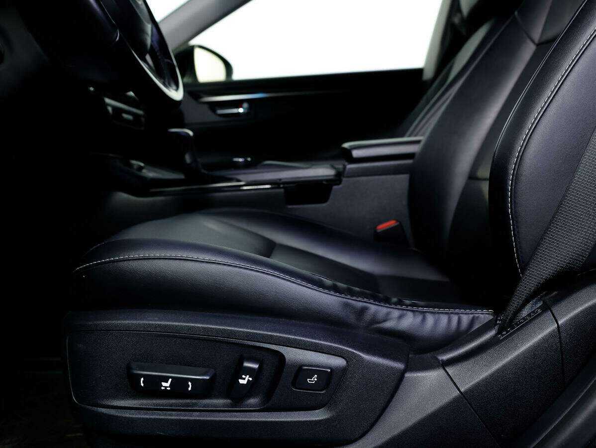 Lexus ES 200, 2017 Фото №15