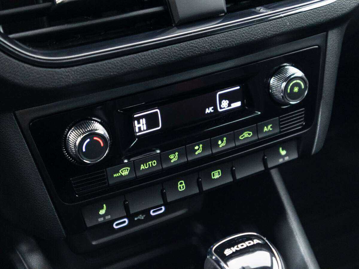 Skoda Rapid, 2021 Фото №15