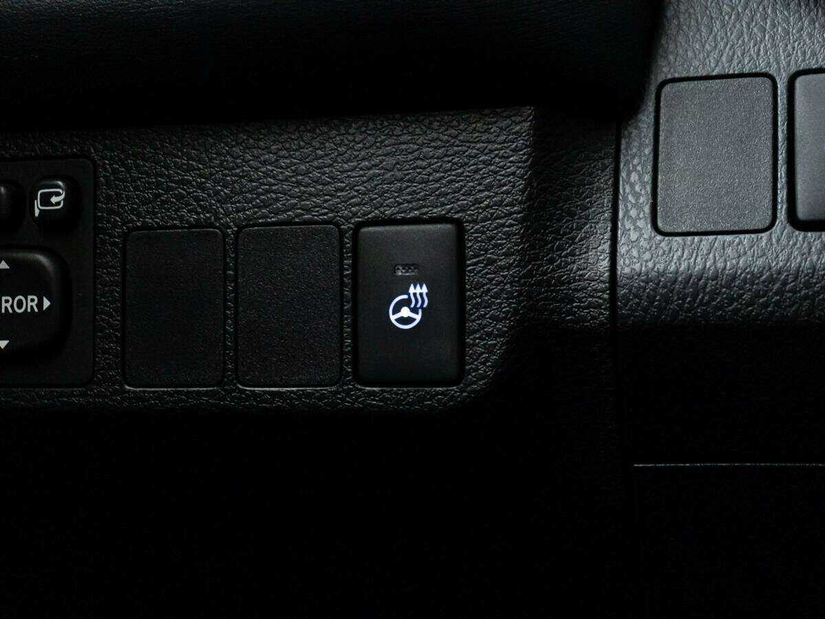 Toyota RAV4, 2018 Фото №19