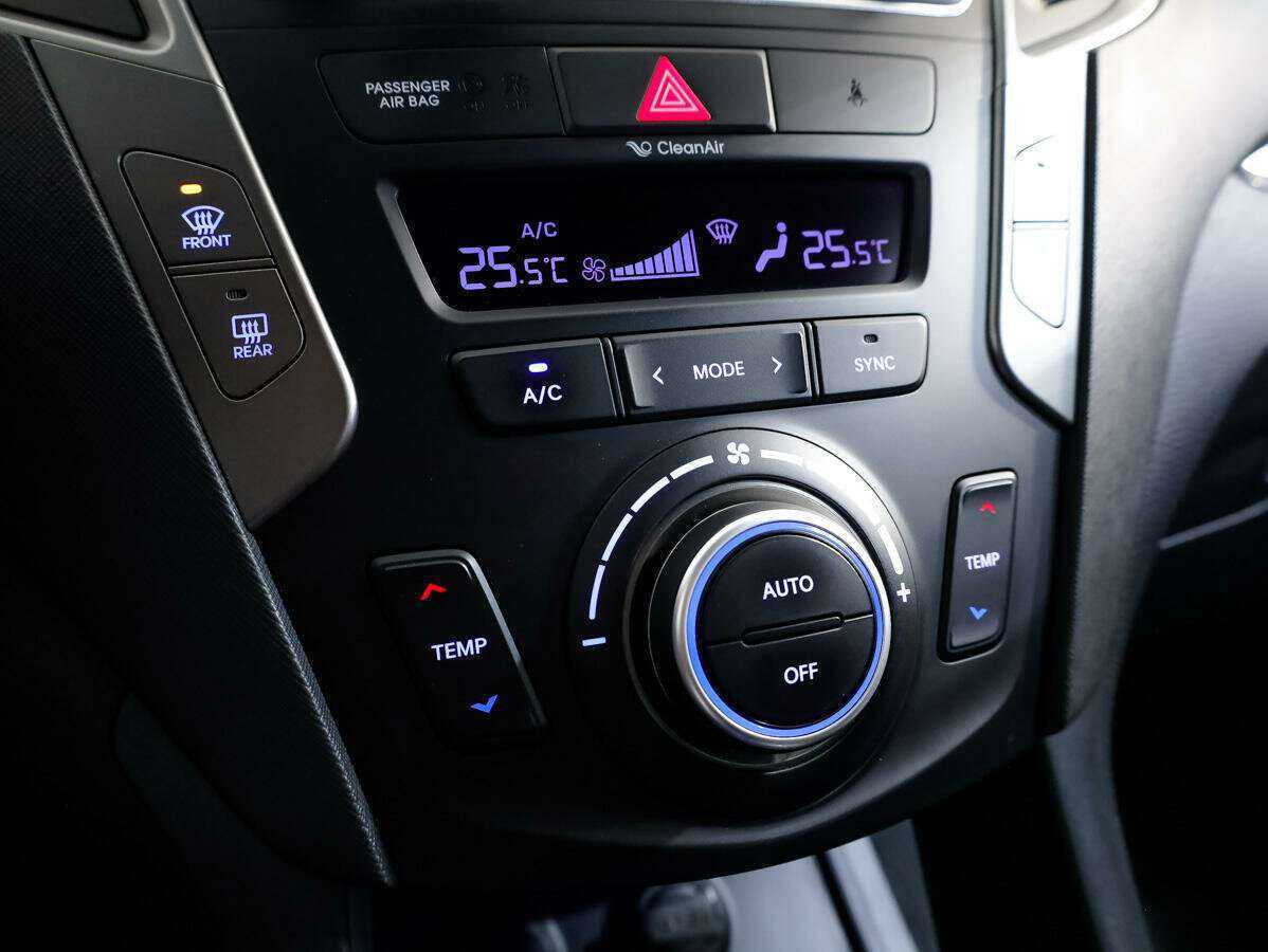 Hyundai Santa Fe, 2017 Фото №22