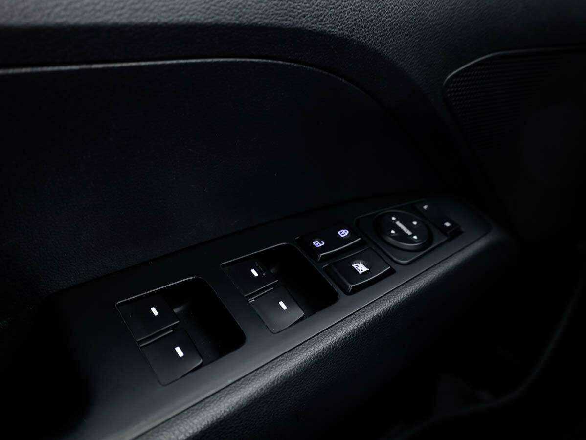 Hyundai Elantra, 2018 Фото №12