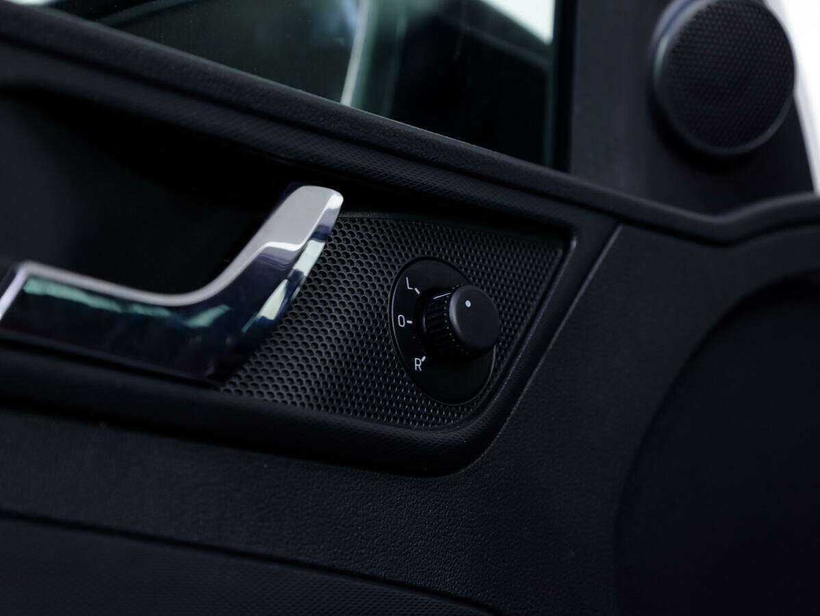 Skoda Rapid, 2015 Фото №18