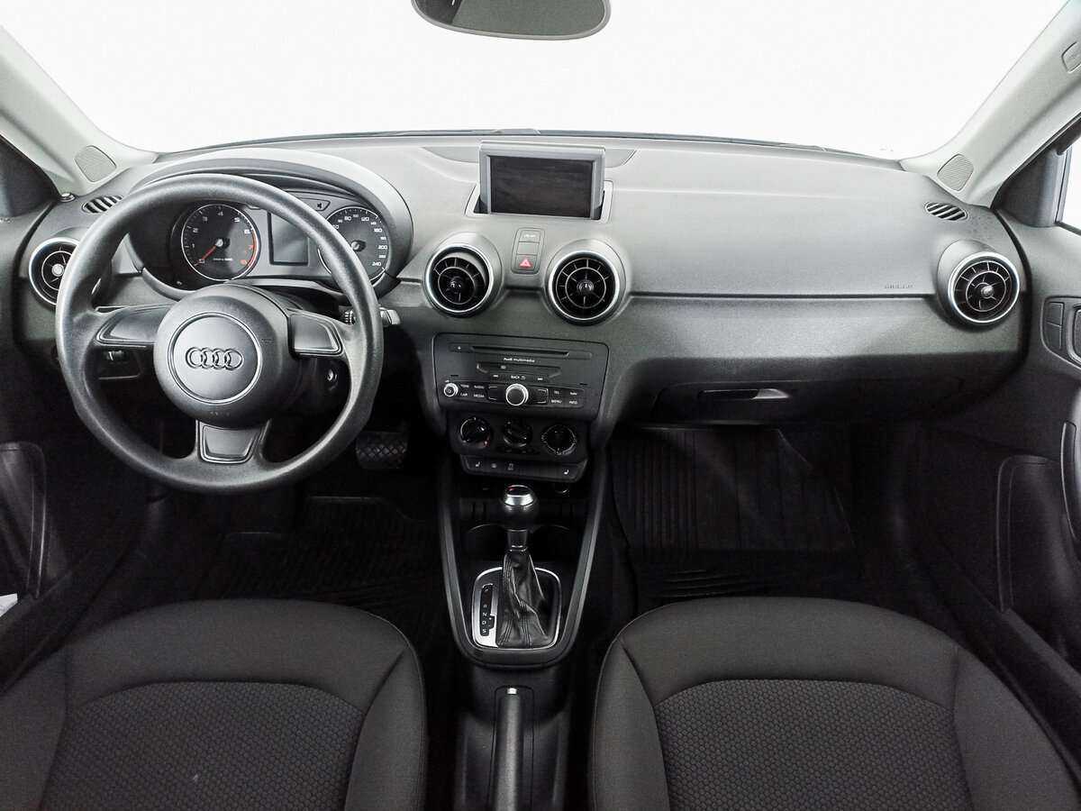 Audi A1 Sportback, 2012 Фото №12