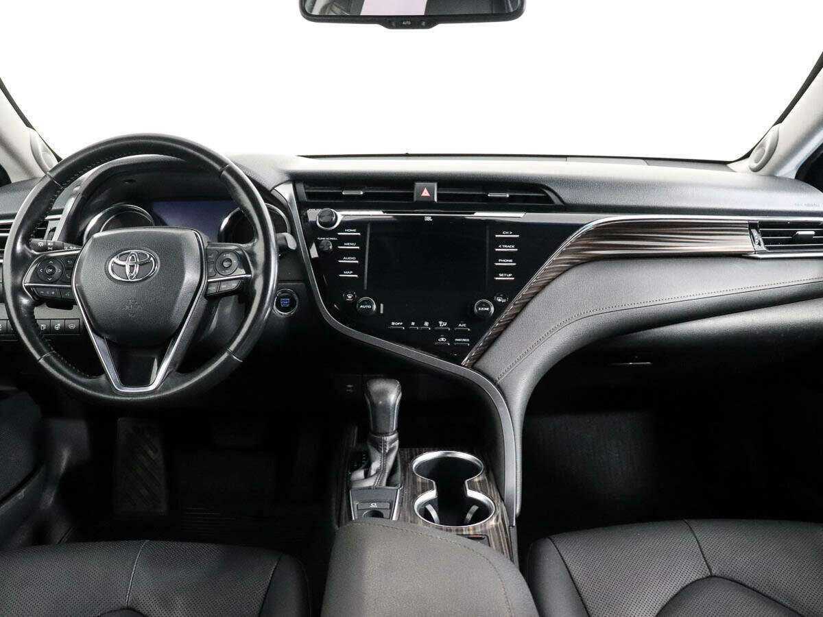 Toyota Camry, 2018 Фото №11