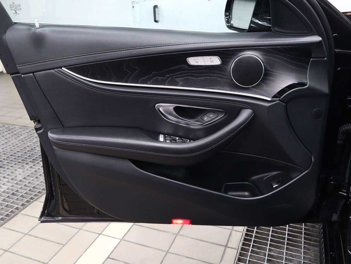 Mercedes-Benz E-Класс 200, 2018 Фото №13