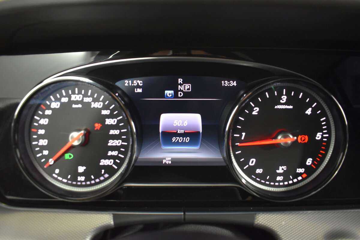 Mercedes-Benz E-Класс 200 d, 2018 Фото №16