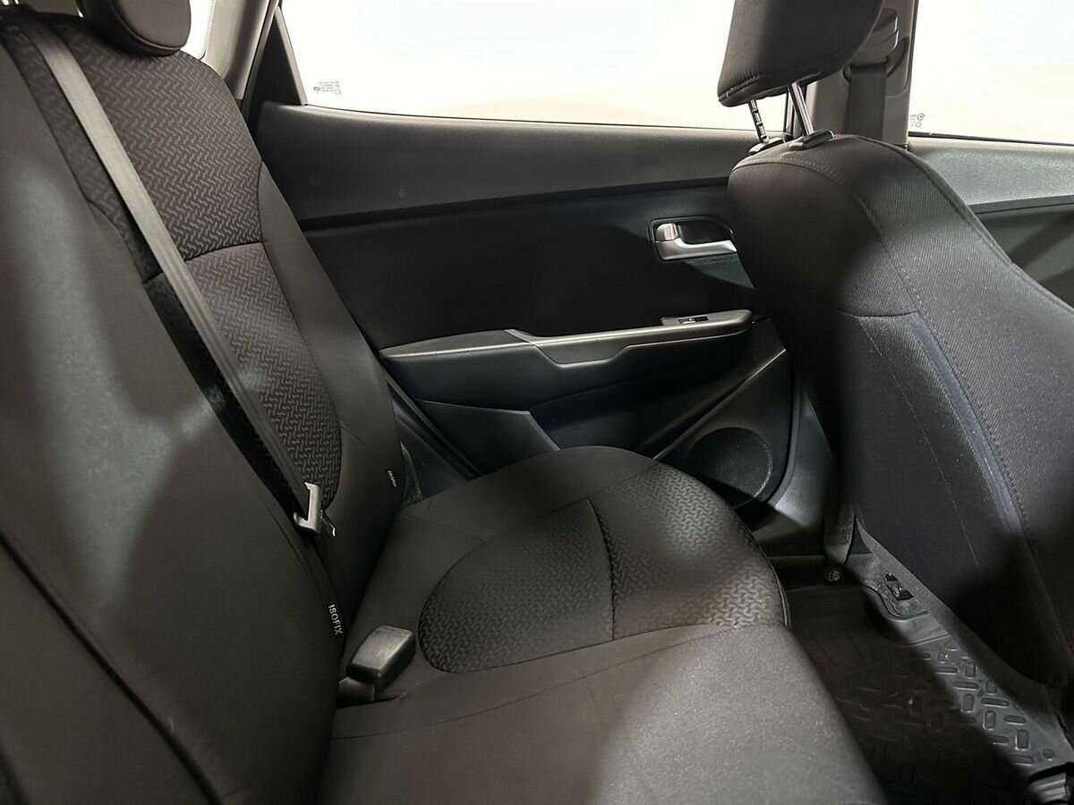 Kia Rio, 2016 Фото №11