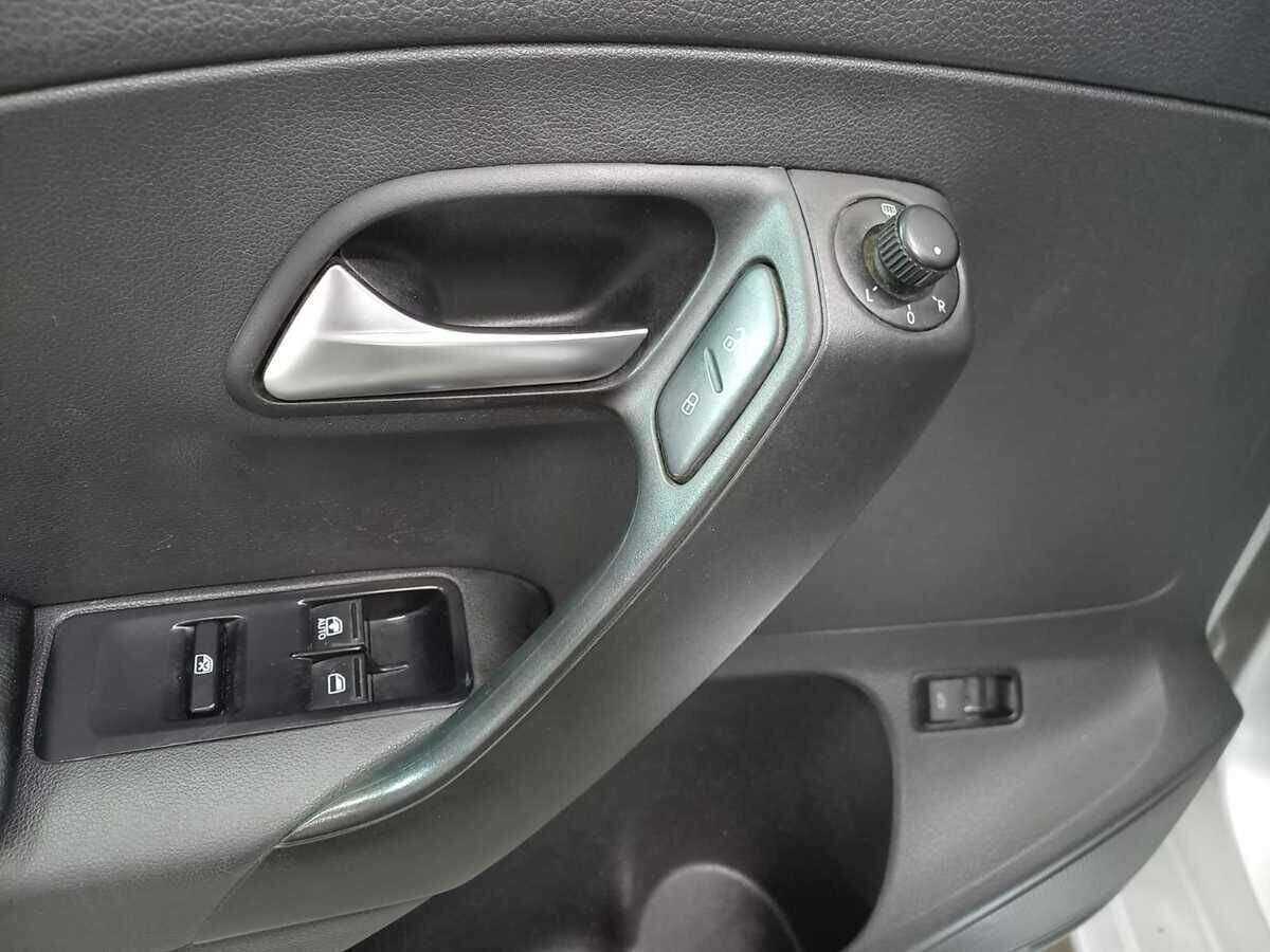 Volkswagen Polo, 2013 Фото №14