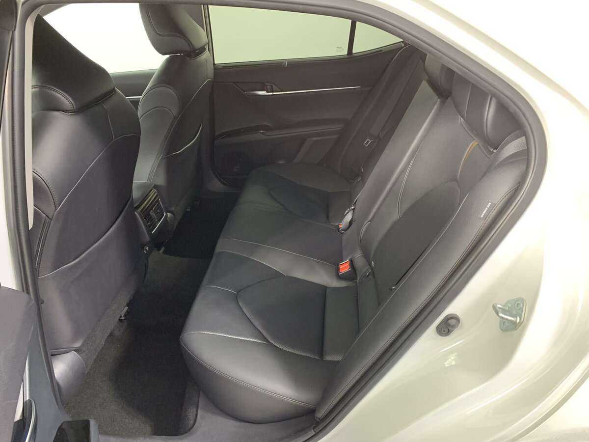 Toyota Camry, 2021 Фото №10