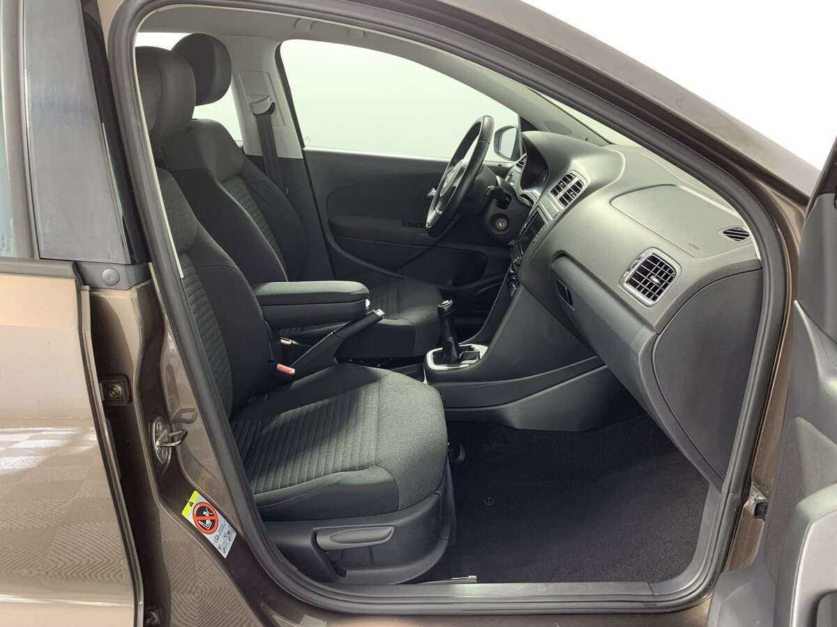 Volkswagen Polo, 2012 Фото №16