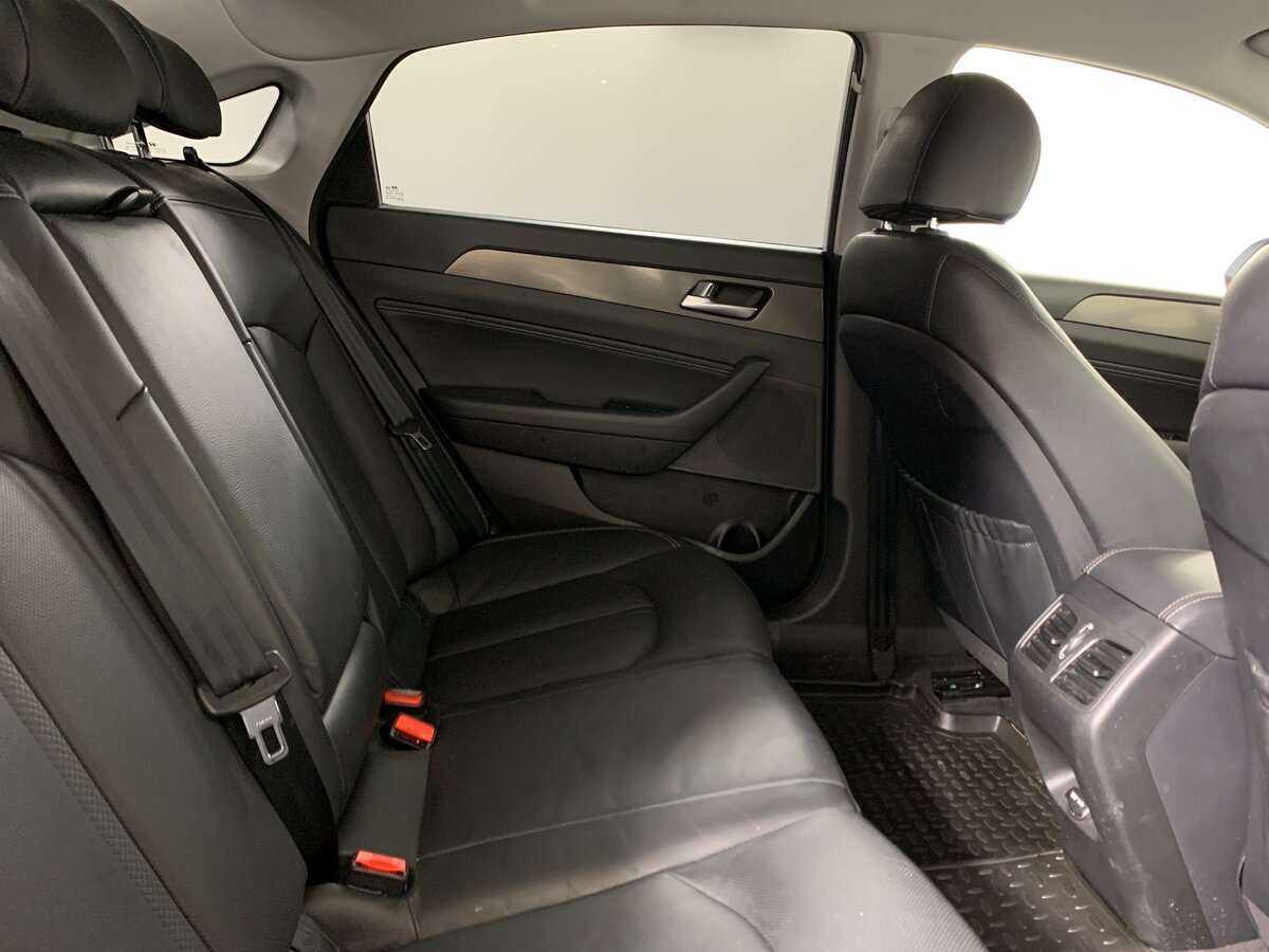 Hyundai Sonata, 2019 Фото №15