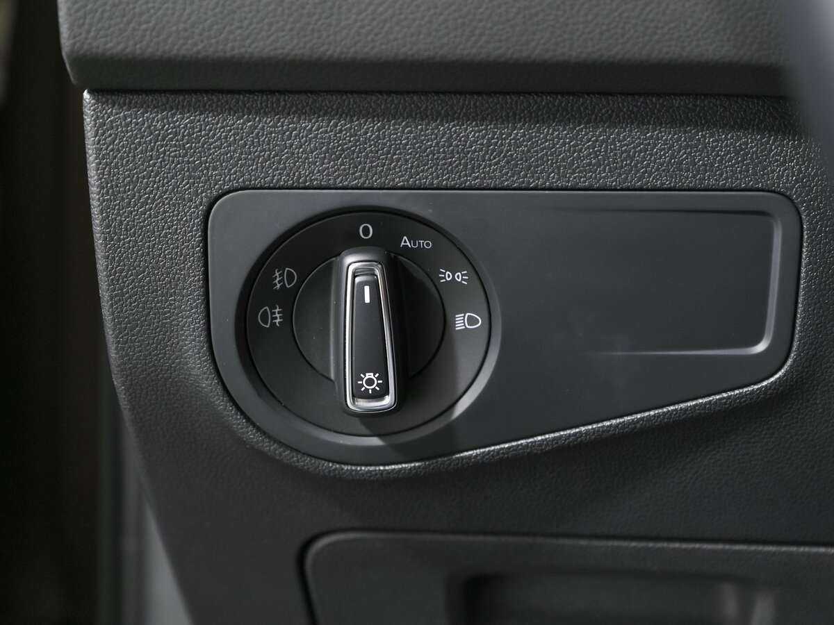 Volkswagen Tiguan, 2018 Фото №12