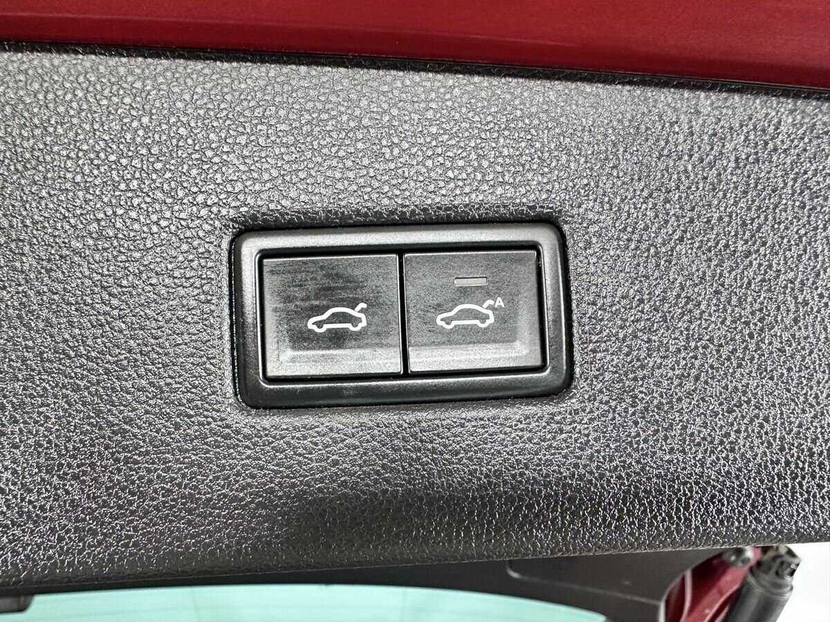 Volkswagen Tiguan, 2018 Фото №19