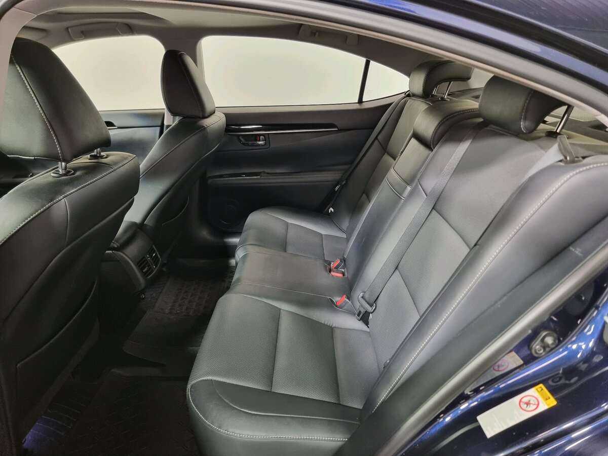 Lexus ES 200, 2016 Фото №12