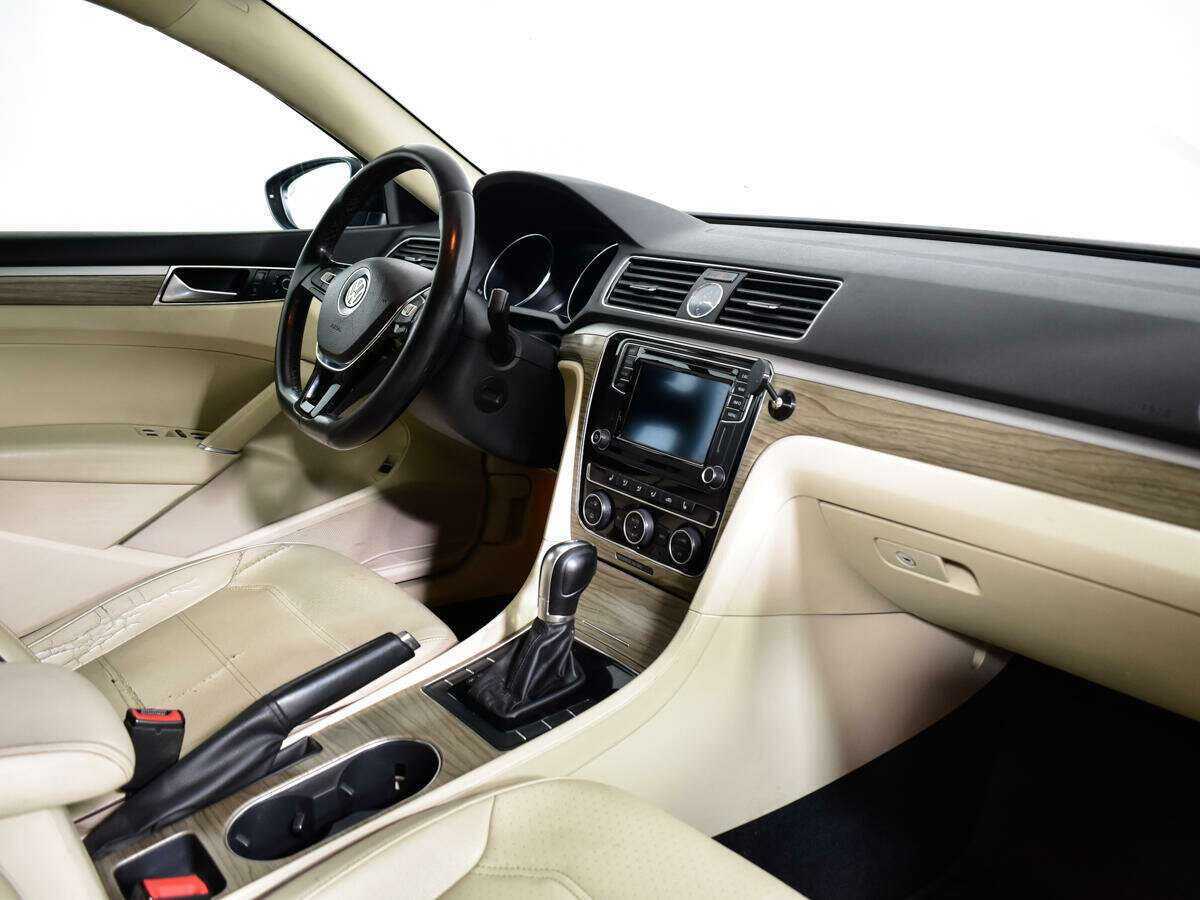 Volkswagen Passat, 2016 Фото №9