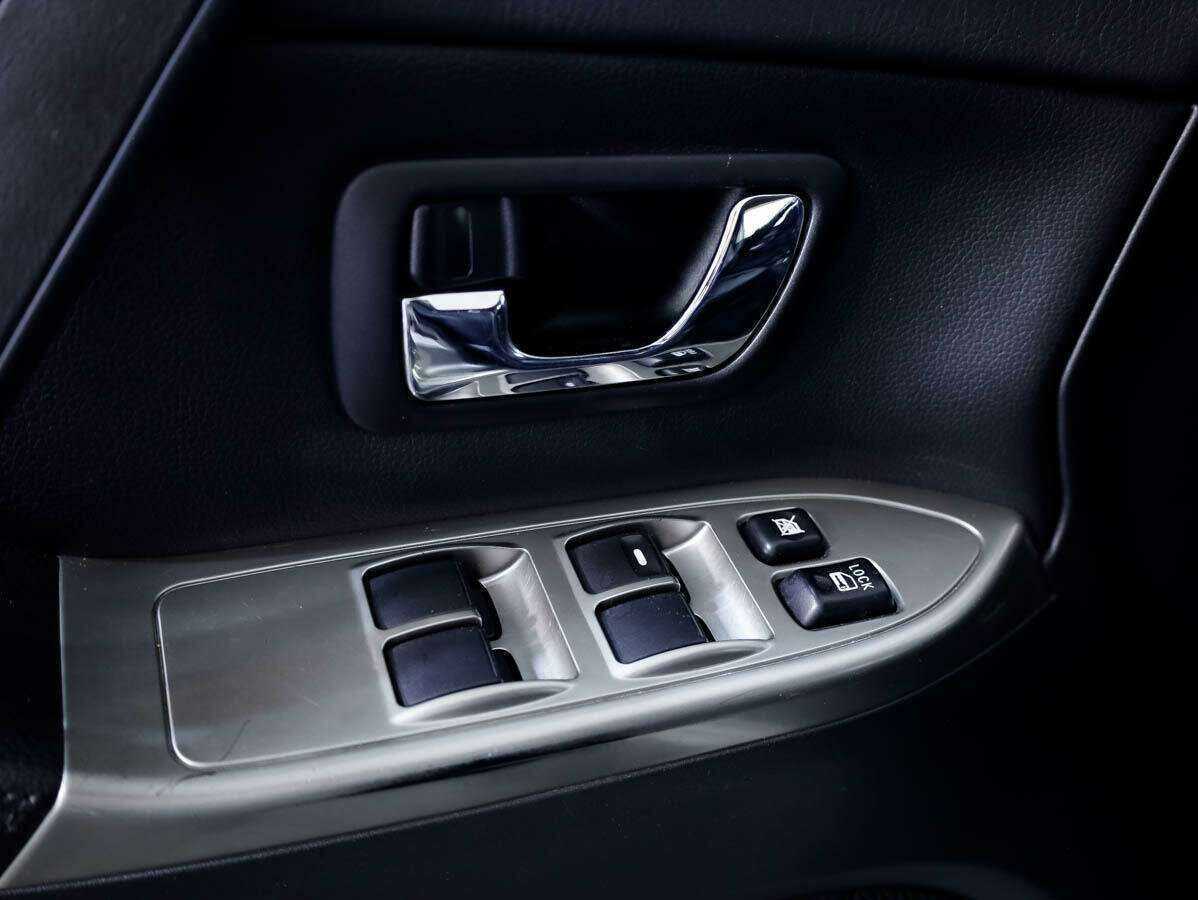 Mitsubishi Pajero, 2014 Фото №14