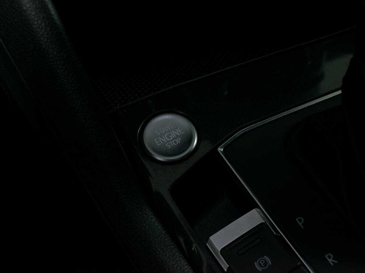 Volkswagen Tiguan, 2018 Фото №19