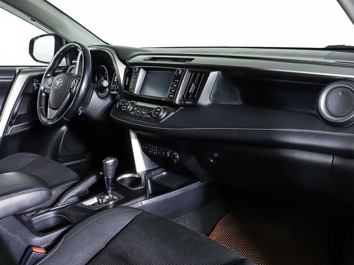 Toyota RAV4, 2019 Фото №11