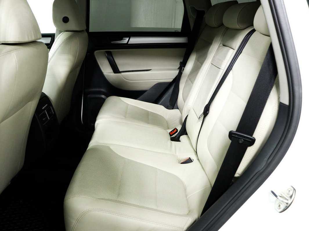 Volkswagen Touareg, 2012 Фото №12