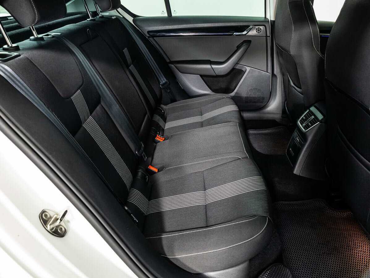 Skoda Octavia, 2018 Фото №10