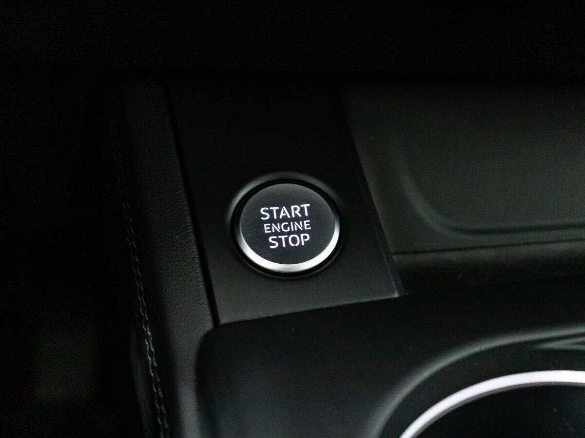 Audi A4, 2017 Фото №21