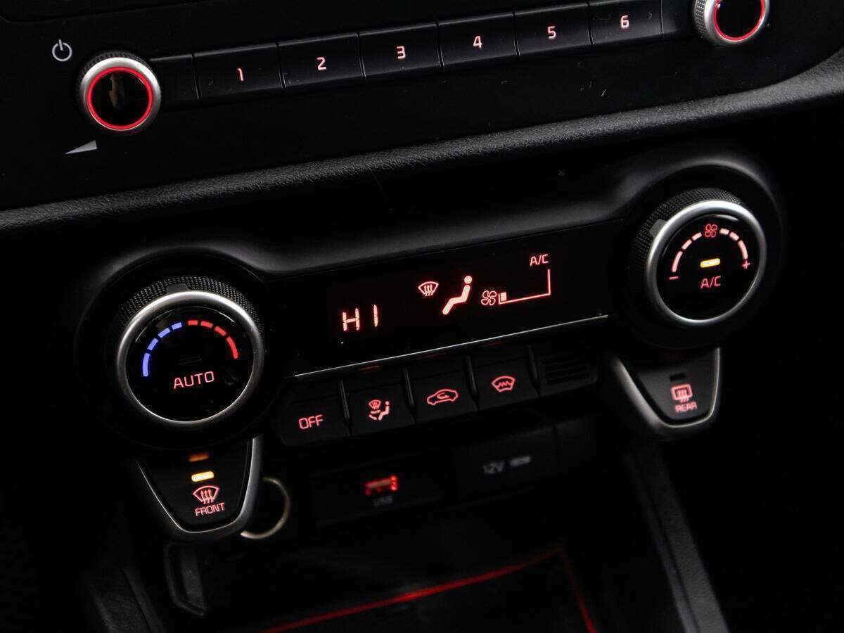 Kia Rio, 2020 Фото №20