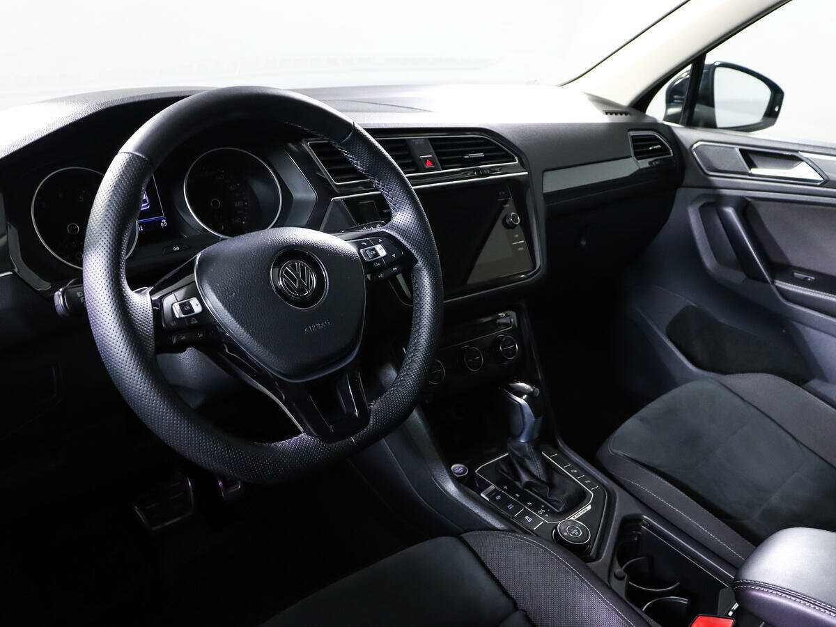 Volkswagen Tiguan, 2017 Фото №12