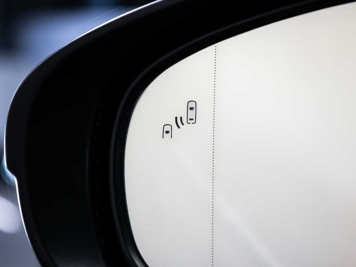 Lexus ES 300h, 2014 Фото №26