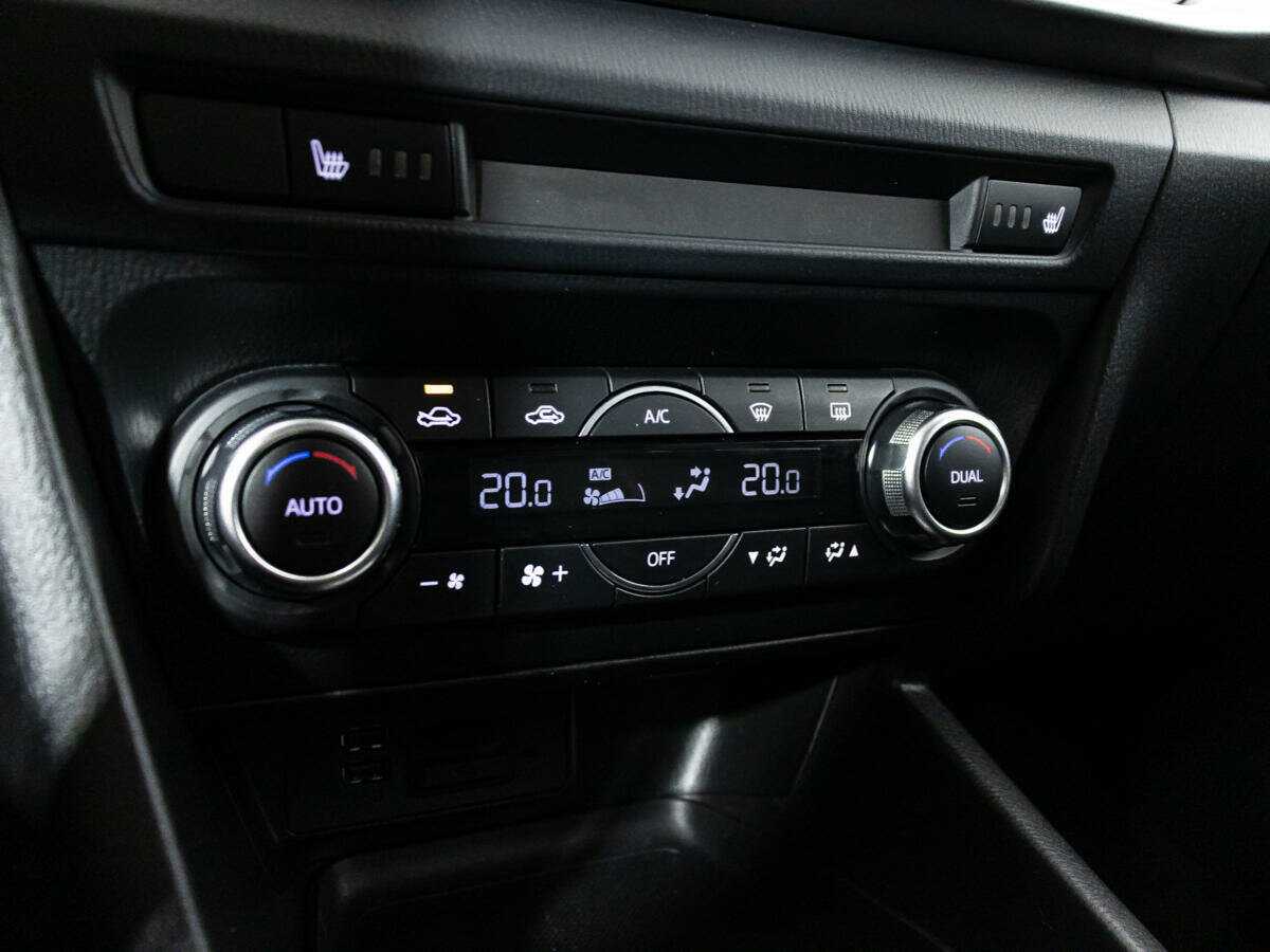 Mazda 3, 2016 Фото №16