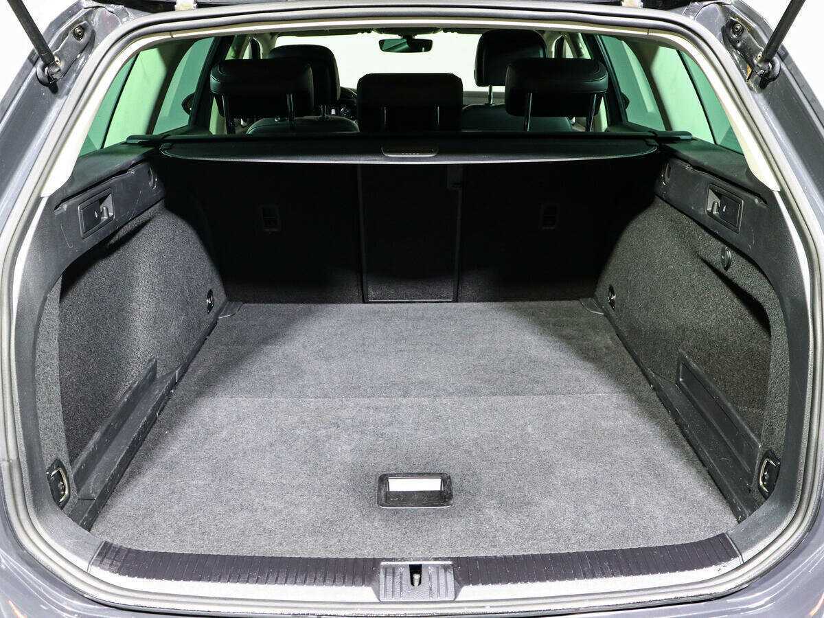 Volkswagen Passat, 2017 Фото №15