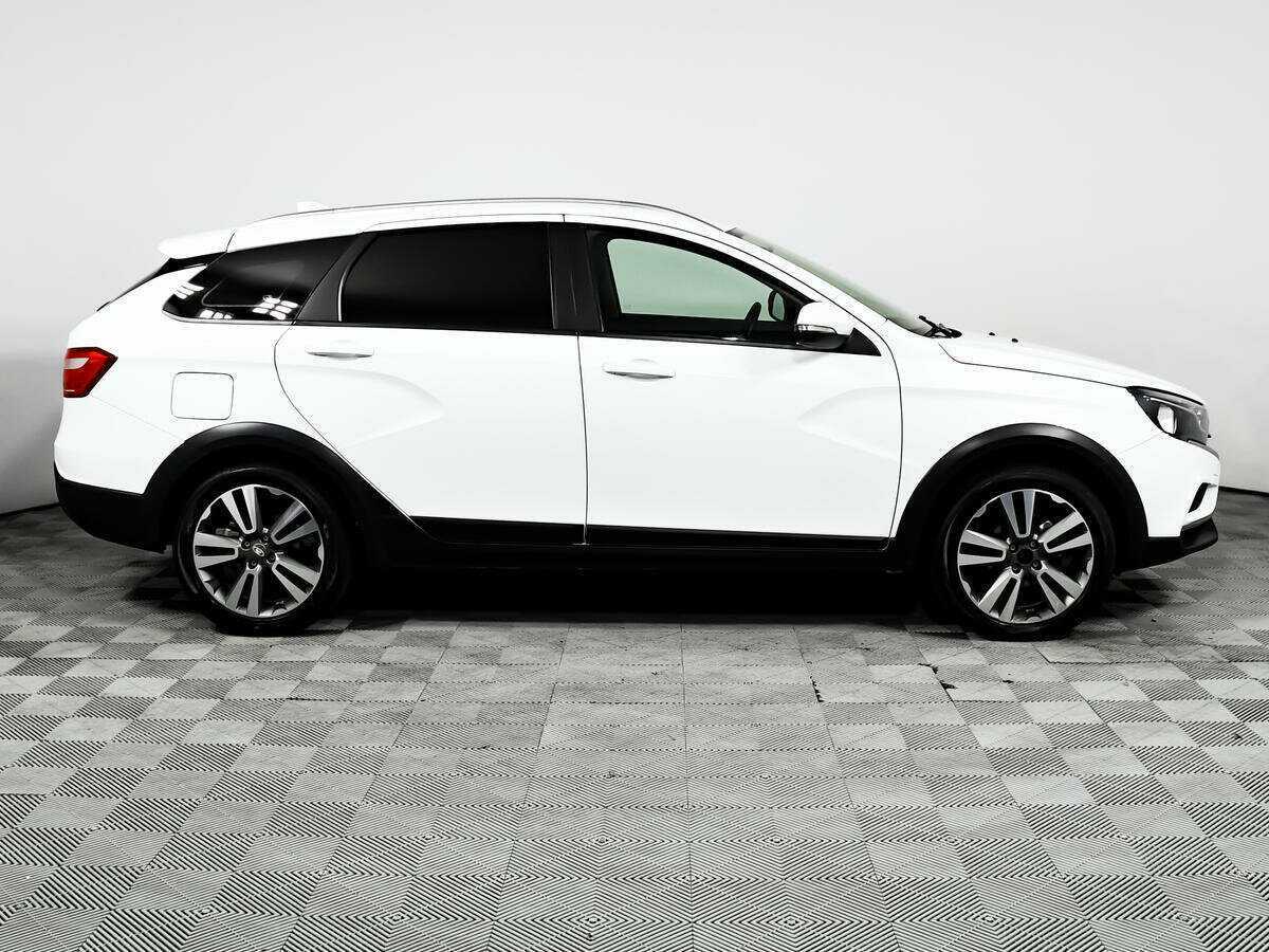 Lada (ВАЗ) Vesta SW Cross, 2021 - 13 250 км. | Фото №4