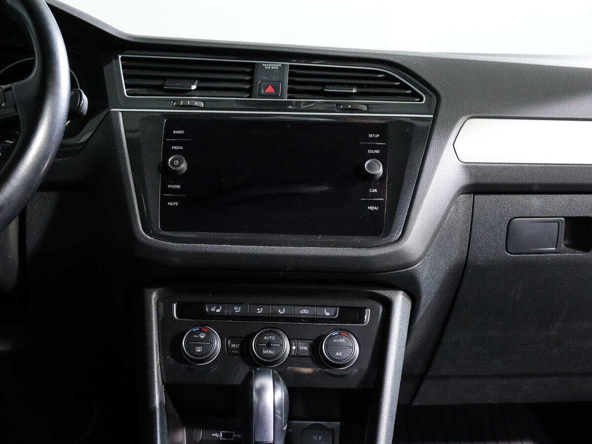 Volkswagen Tiguan L, 2019 Фото №13