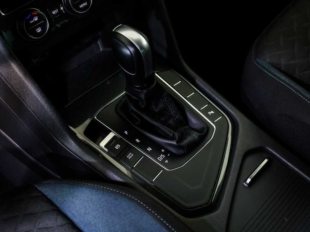 Volkswagen Tiguan L, 2019 Фото №15