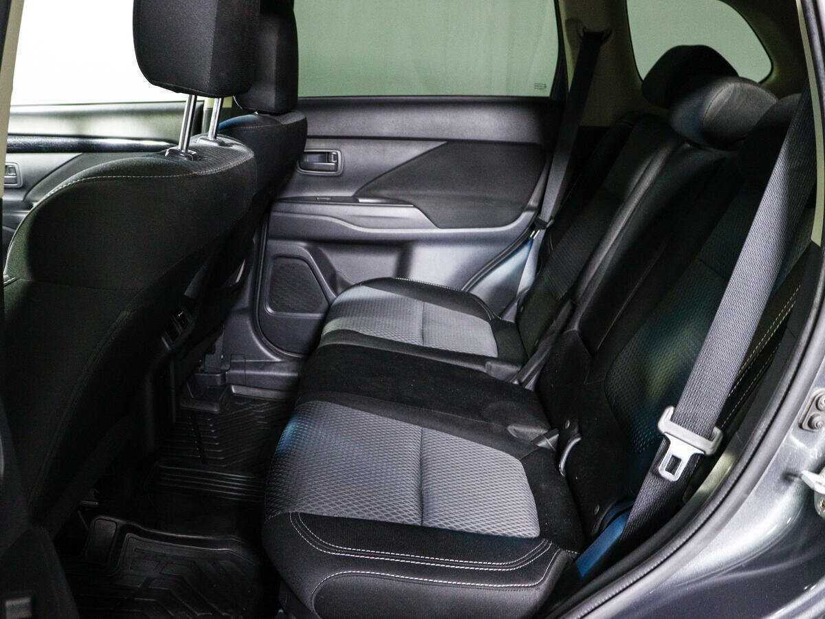 Mitsubishi Outlander, 2018 - 96 892 км. | Фото №8