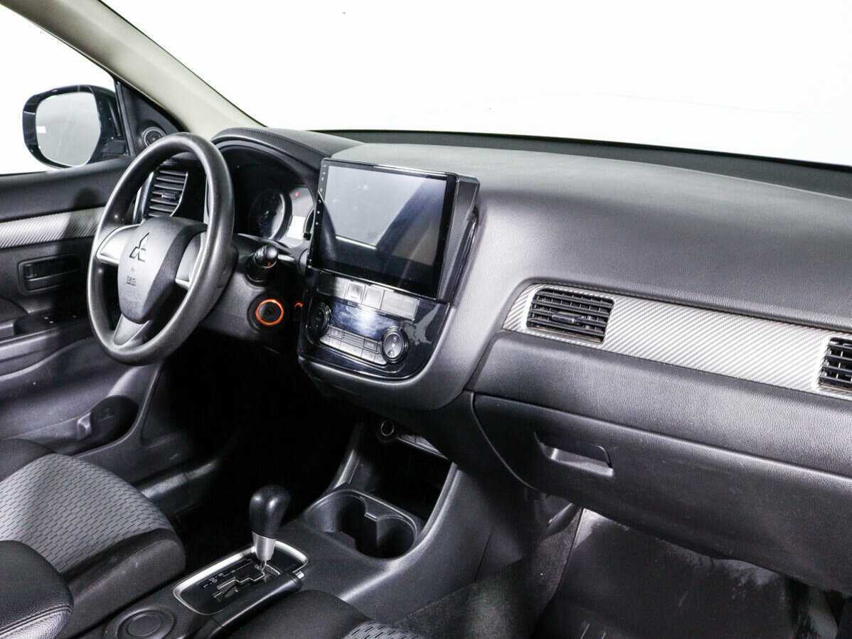 Mitsubishi Outlander, 2015 - 70 200 км. | Фото №7