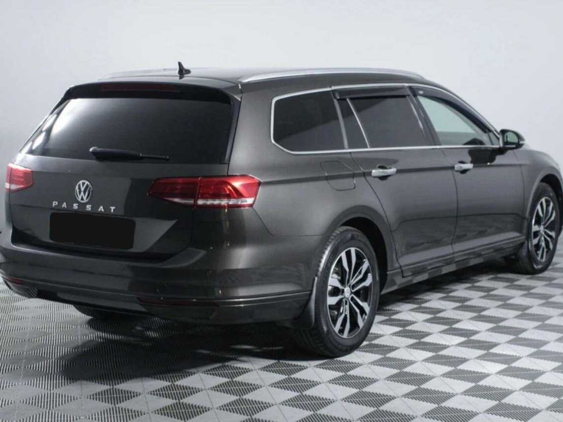 Volkswagen Passat DSG7, 2017 - 141 158 км. | Фото №5