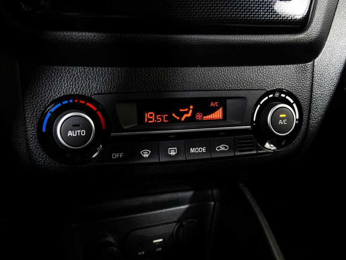 Kia Rio, 2016 Фото №11