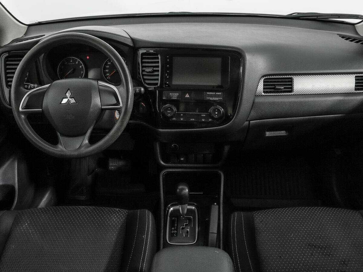 Mitsubishi Outlander, 2018 Фото №12